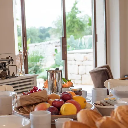 Villa Cantalanotte Luxury Trulli Cisternino