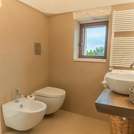 Cantalanotte Luxury Trulli Villa *