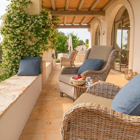 Cantalanotte Luxury Trulli Villa Cisternino